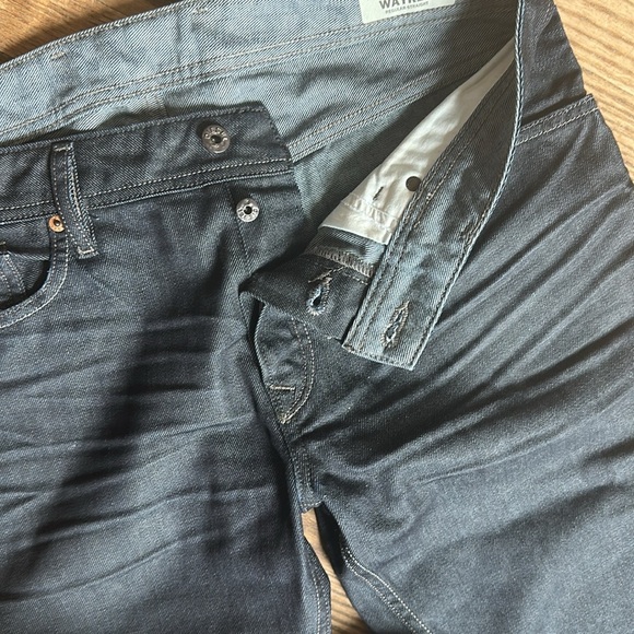 Diesel Waykee Regular Straight Jeans in the 00Z88 gray wash 33 x 32 EUC - Picture 5 of 9